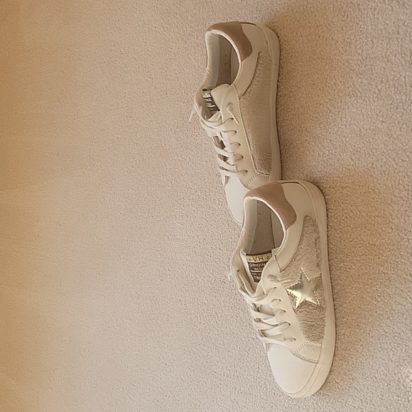 Vintage Havana sneakers. - Picture 2 of 6